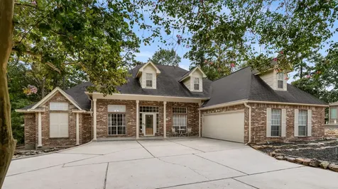 221 N Woodside Lane Montgomery TX 77356