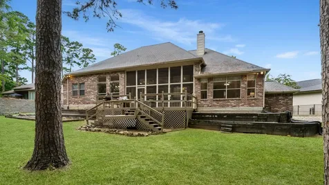 221 N Woodside Lane Montgomery TX 77356