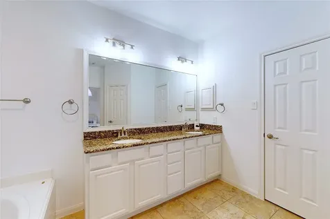 18 Avenswood Place The Woodlands TX 77382