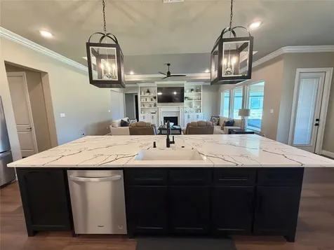 838 Oak Ridge Drive Angleton TX 77515