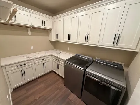 838 Oak Ridge Drive Angleton TX 77515