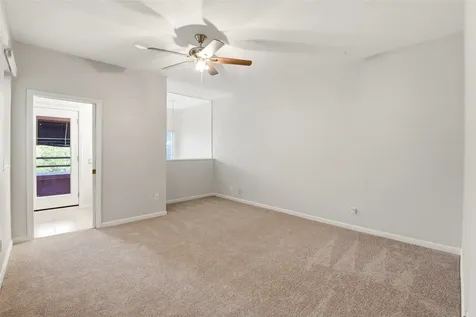 4004 Montrose Boulevard 43 Houston TX 77006