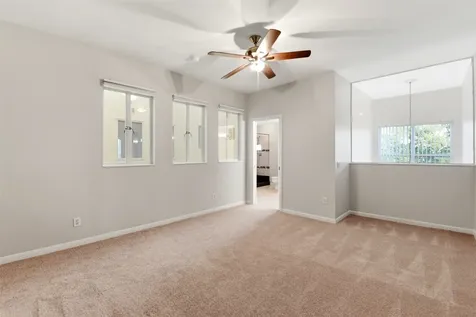 4004 Montrose Boulevard 43 Houston TX 77006