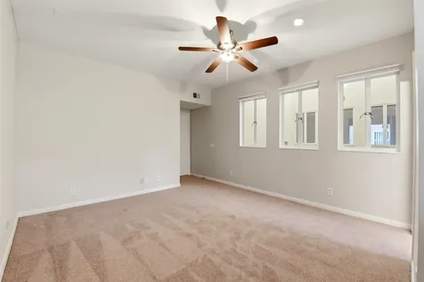 4004 Montrose Boulevard 43 Houston TX 77006