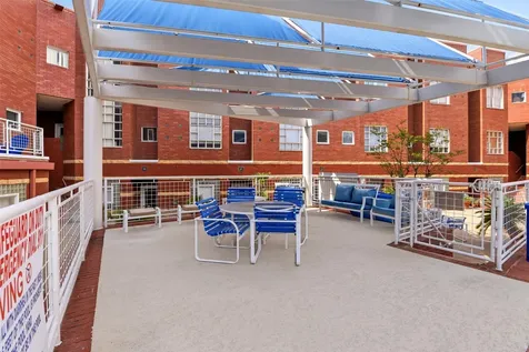 4004 Montrose Boulevard 43 Houston TX 77006