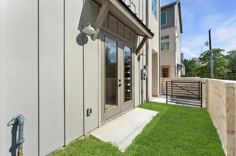 2920 Michaux Street Houston TX 77009