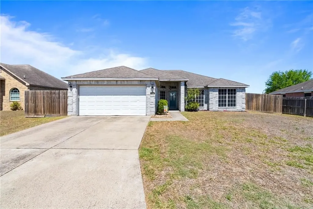 1708 Brook Lane Kingsville TX 78363