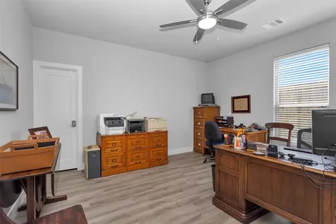 454 S Centro Circle Shenandoah TX 77385