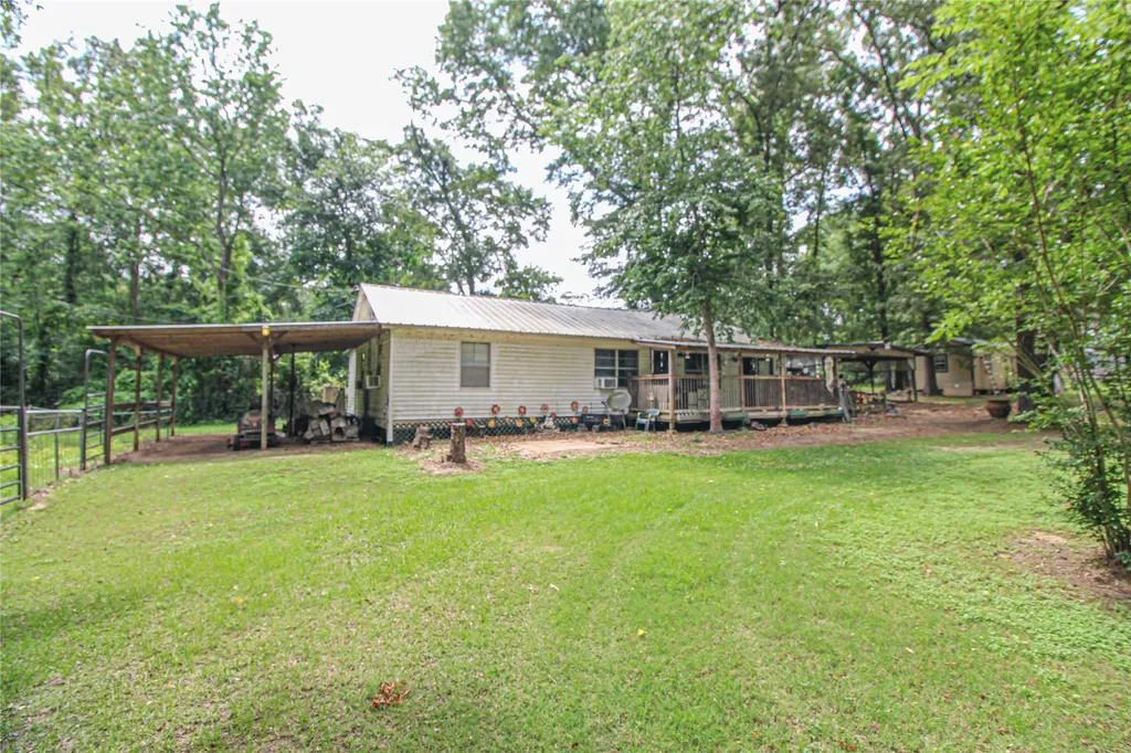 164 Tom Livingston TX 77351