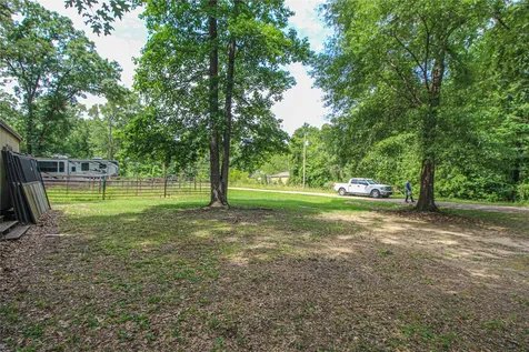 164 Tom Livingston TX 77351