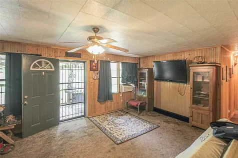 164 Tom Livingston TX 77351
