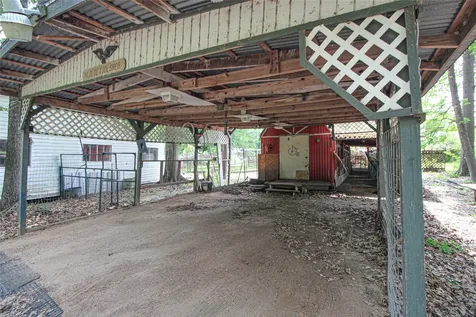 164 Tom Livingston TX 77351