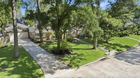 5322 Dana Leigh Drive Houston TX 77066