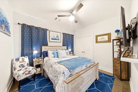 2506 Noble Street Houston TX 77026