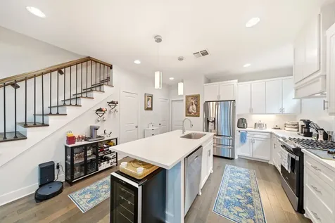 2506 Noble Street Houston TX 77026