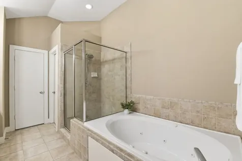 8715 Meadowcroft Drive 502 Houston TX 77063