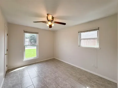506 Avondale Lane Friendswood TX 77546