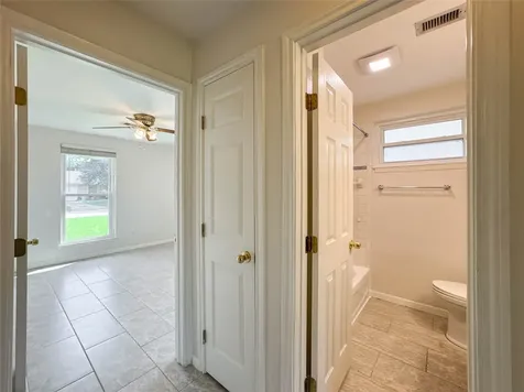 506 Avondale Lane Friendswood TX 77546