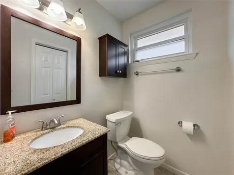 506 Avondale Lane Friendswood TX 77546