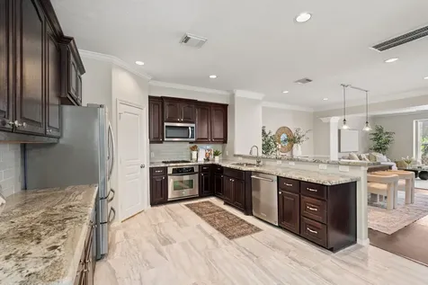 2618 Enclave At Shady Acres Court Houston TX 77008