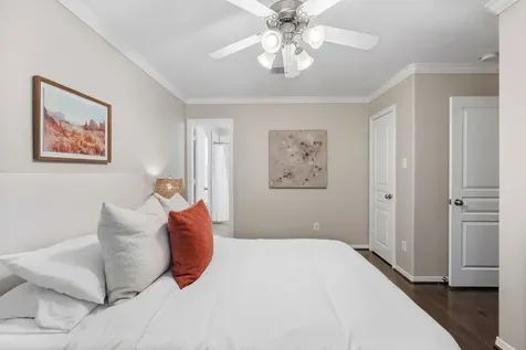 2618 Enclave At Shady Acres Court Houston TX 77008