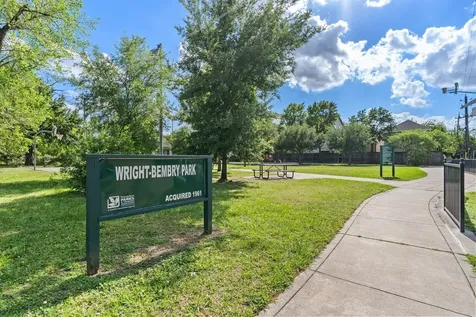 2618 Enclave At Shady Acres Court Houston TX 77008