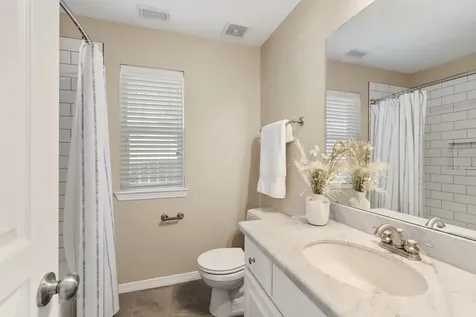 2618 Enclave At Shady Acres Court Houston TX 77008