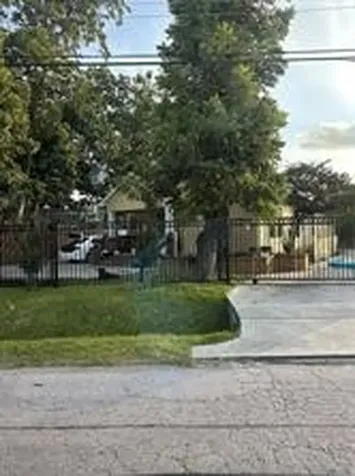 6505 Frisco Street Houston TX 77022