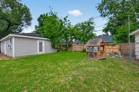 11107 Cedarhurst Drive Houston TX 77096