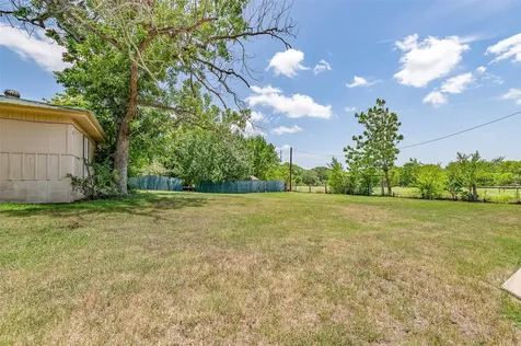 409 W Buffalo Street Caldwell TX 77836