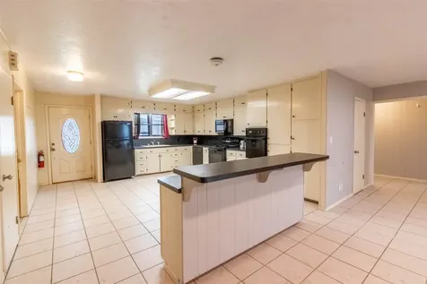 409 W Buffalo Street Caldwell TX 77836