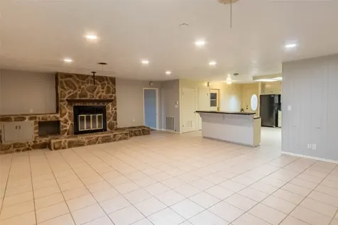 409 W Buffalo Street Caldwell TX 77836