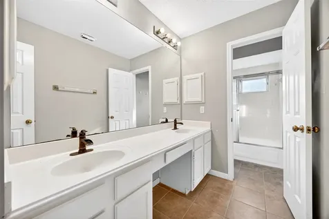 10615 Vandercroft Court Houston TX 77070