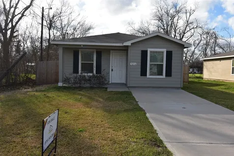 3216 Moore Avenue Bay City TX 77414