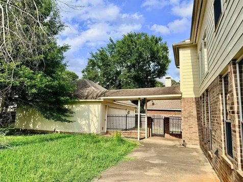11406 Lakewood Cove Houston TX 77070