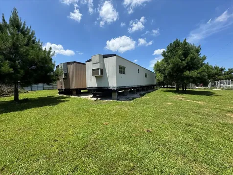 846 County Road 3565 Cleveland TX 77327