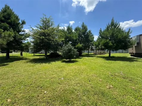 846 County Road 3565 Cleveland TX 77327
