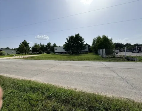 846 County Road 3565 Cleveland TX 77327