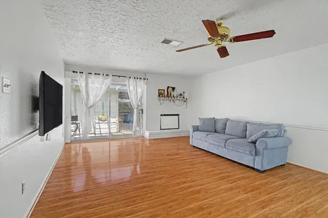 13090 Clarewood Drive Houston TX 77072