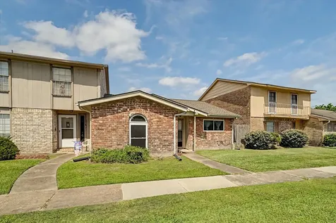 13090 Clarewood Drive Houston TX 77072