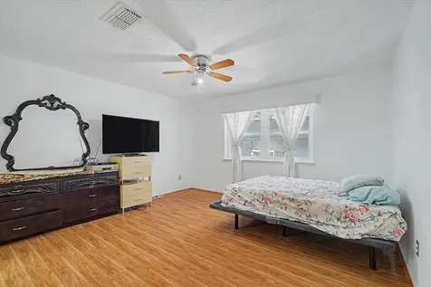 13090 Clarewood Drive Houston TX 77072