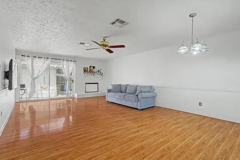 13090 Clarewood Drive Houston TX 77072