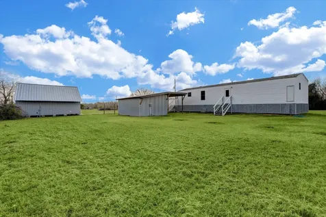 5806 S Highway 35 Alvin TX 77511