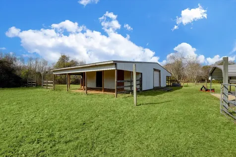 5806 S Highway 35 Alvin TX 77511