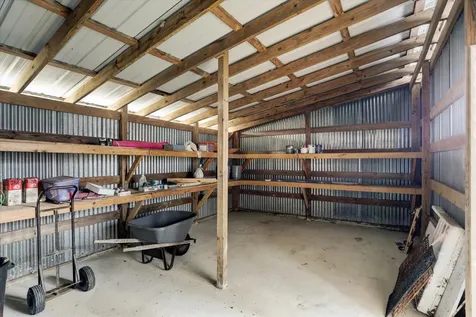 5806 S Highway 35 Alvin TX 77511