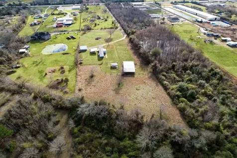 5806 S Highway 35 Alvin TX 77511