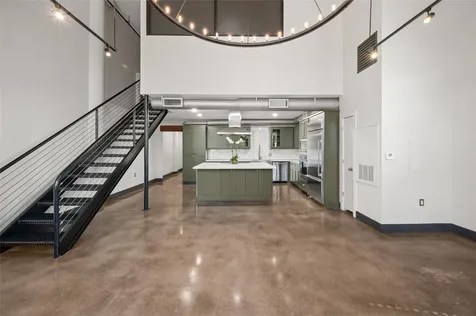 1025 S Shepherd Drive 110 Houston TX 77019
