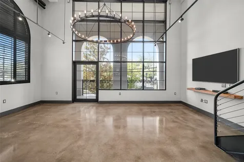 1025 S Shepherd Drive 110 Houston TX 77019