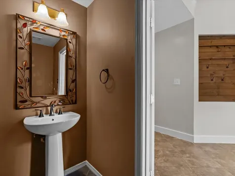 201 Lago Vista Street Kemah TX 77565