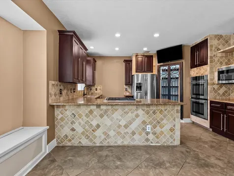 201 Lago Vista Street Kemah TX 77565
